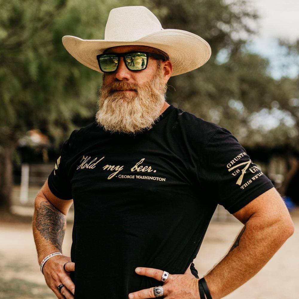 Grunt Style Tshirt - Hold My Beer T-Shirt - Black