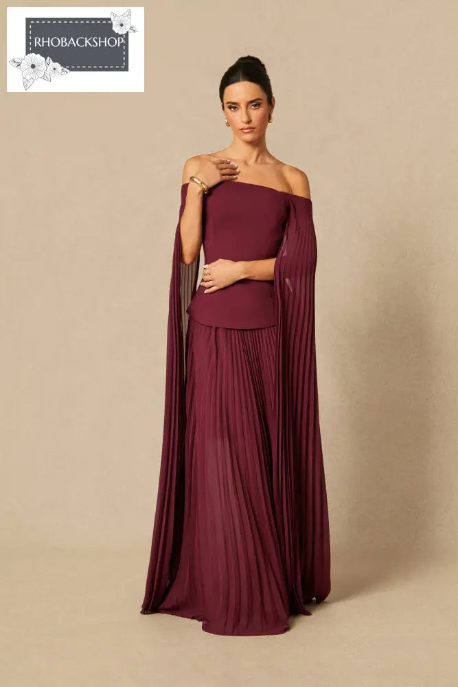 Shoulder Top & Pleated Skirt Set - Burgundy / L