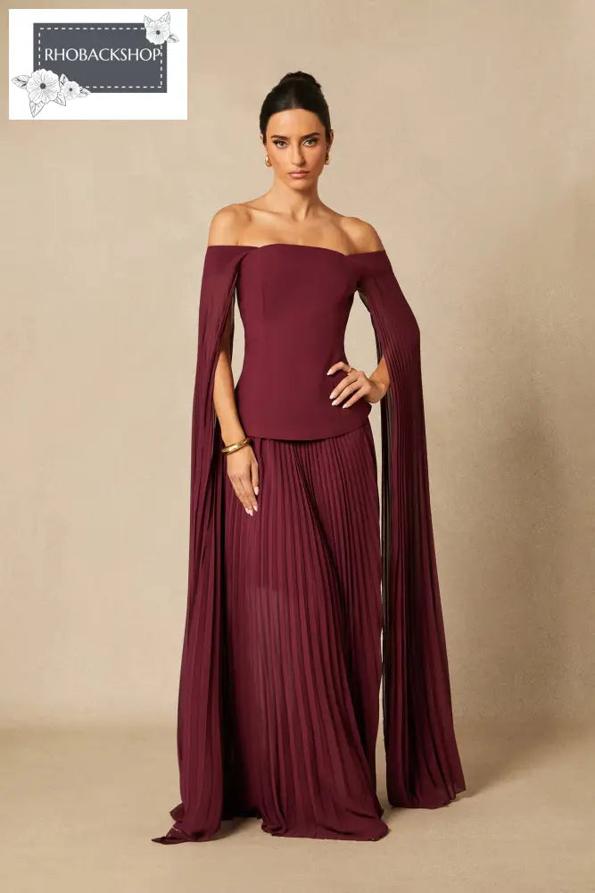Shoulder Top & Pleated Skirt Set - Burgundy / M