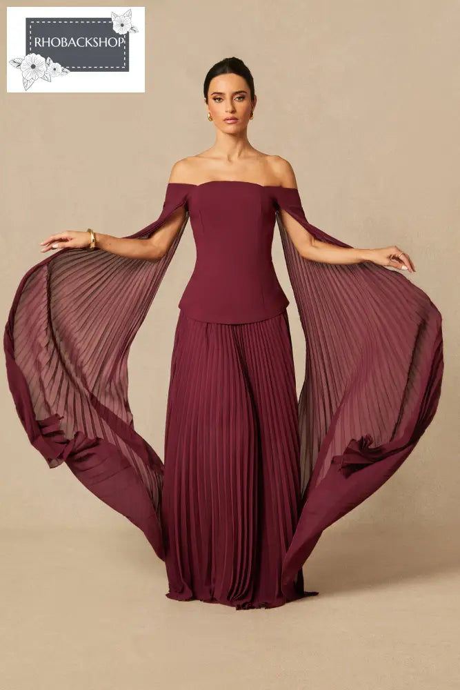 Shoulder Top & Pleated Skirt Set - Burgundy / XL